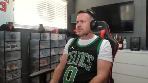 Snapshot of basketballjerseygang chatting on 27, 11, 2025 Jordan online show from 27, 11, 2025