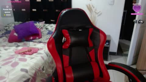 Snapshot of basmahernandez chatting on 16, 10, 2025 Besma online show from 16, 10, 2025