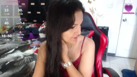 Snapshot of basmahernandez chatting on 20, 11, 2025 Besma online show from 20, 11, 2025