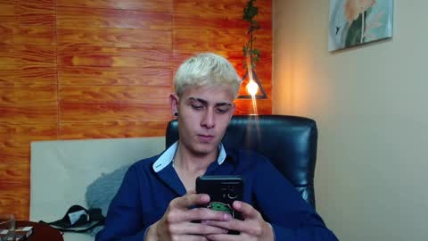 Snapshot of bastiaan_28 chatting on 12, 12, 2024 Bastian online show from 12, 12, 2024