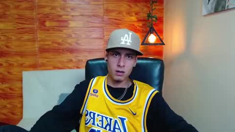 Snapshot of bastiaan_28 chatting on 28, 12, 2024 Bastian online show from 28, 12, 2024