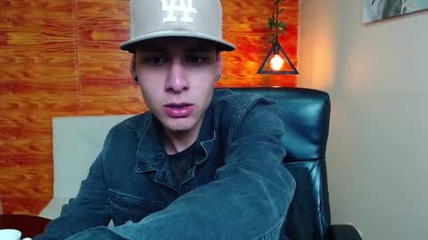 Snapshot of bastiaan_28 chatting on 4, 1, 2025 Bastian online show from 4, 1, 2025