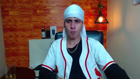 Snapshot of bastiaan_28 chatting on 12, 1, 2025 Bastian online show from 12, 1, 2025