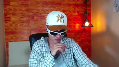 Snapshot of bastiaan_28 chatting on 21, 2, 2025 Bastian online show from 21, 2, 2025