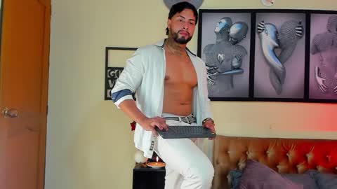 Snapshot of bastian_jones1 chatting on 27, 2, 2025 bastian_jones1 online show from 27, 2, 2025