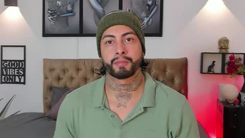 Snapshot of bastian_jones1 chatting on 16, 11, 2025 bastian_jones1 online show from 16, 11, 2025