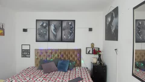 Snapshot of bastian_jones1 chatting on 3, 12, 2025 bastian_jones1 online show from 3, 12, 2025