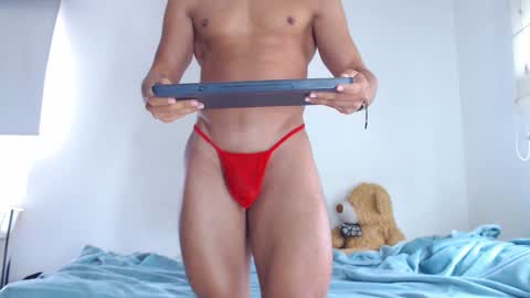 Snapshot of bastianmaalouf chatting on 5, 1, 2025 Bastian Maalouf online show from 5, 1, 2025