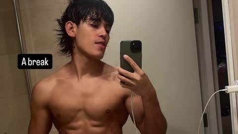 Snapshot of bastianmaalouf chatting on 19, 1, 2025 Bastian Maalouf online show from 19, 1, 2025