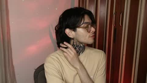 Snapshot of bastiel_ chatting on 19, 6, 2026 Bastiel online show from 19, 6, 2026