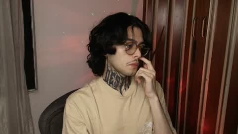 Snapshot of bastiel_ chatting on 3, 7, 2026 Bastiel online show from 3, 7, 2026