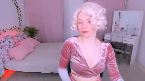 Snapshot of bat_laughing_bat chatting on 5, 5, 2026 Ask me online show from 5, 5, 2026