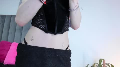    online show from 22, 1, 2025