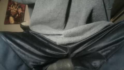 Snapshot of batmannrobin1313 chatting on 22, 9, 2025 archangel online show from 22, 9, 2025