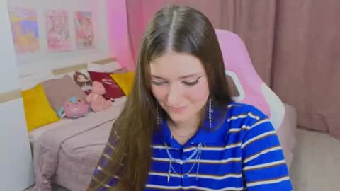 Snapshot of batty_sweetie chatting on 7, 7, 2026 Jessica online show from 7, 7, 2026