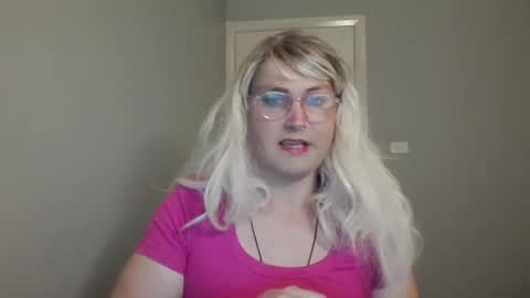 Snapshot of bawblejam chatting on 21, 2, 2025 BjBambi online show from 21, 2, 2025