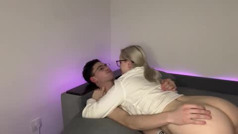 Snapshot of bawdycouple chatting on 20, 11, 2025 Max and Bella online show from 20, 11, 2025