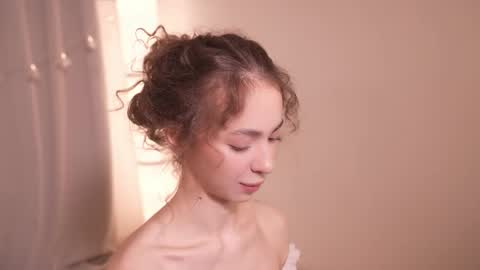 Snapshot of bb_jett chatting on 14, 12, 2025 JETT DENI online show from 14, 12, 2025