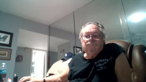 Single Grandpa in Florida. Love to C2C and have Fun Privately online show from 13, 7, 2026