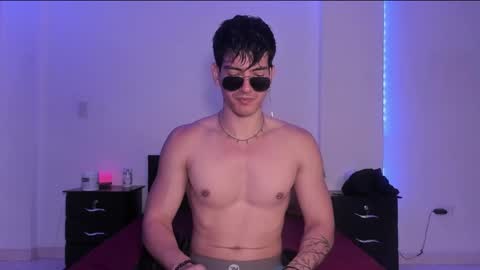 Valentino online show from 5, 3, 2025