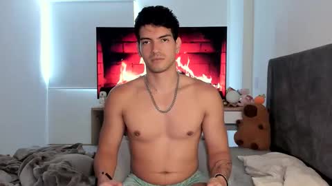 Valentino online show from 10, 10, 2025