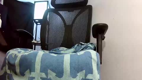 Snapshot of bbc4cam99 chatting on 17, 9, 2025 bbc4cam99 online show from 17, 9, 2025