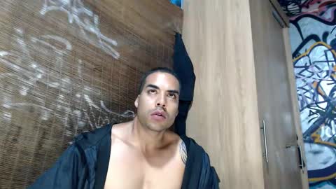 Snapshot of bbc_monster1 chatting on 28, 11, 2025 Justin online show from 28, 11, 2025