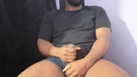 Snapshot of bbcthomas123112 chatting on 14, 2, 2025 bbcthomas123112 online show from 14, 2, 2025