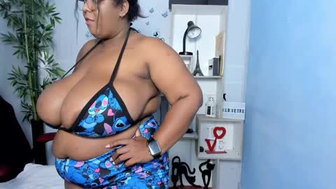 Snapshot of bbw_charlote chatting on 10, 3, 2025 Charlote online show from 10, 3, 2025