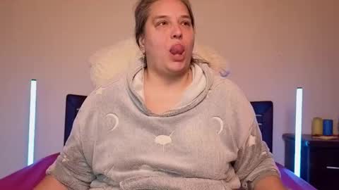 Snapshot of bbw_goddes chatting on 16, 11, 2025 Love online show from 16, 11, 2025