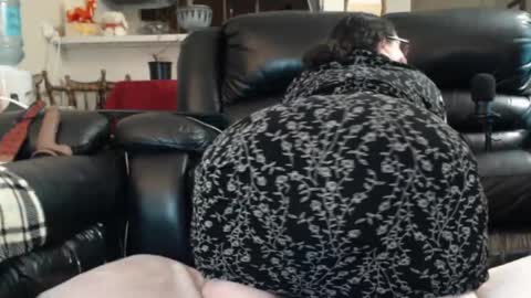 Julie online show from 11, 3, 2026