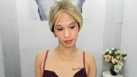 Snapshot of bbygrlamerah chatting on 14, 6, 2026 SEXY TRIO online show from 14, 6, 2026