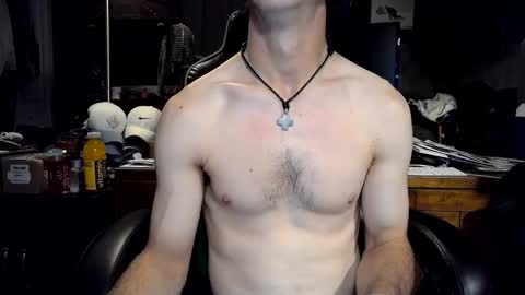 bchillin28 online show from 13, 10, 2025