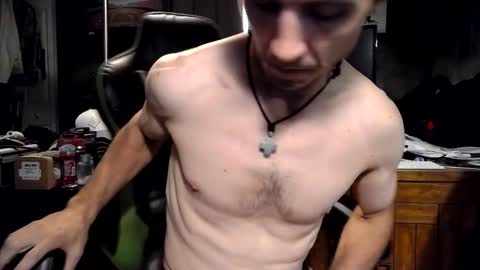 bchillin28 online show from 20, 10, 2025