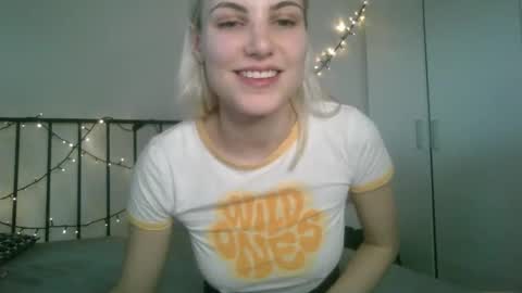 Snapshot of bea_trix77 chatting on 12, 1, 2025 Yours sweet Bea 3 online show from 12, 1, 2025