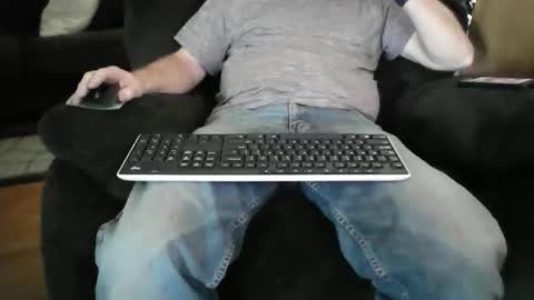 Snapshot of beachguy38 chatting on 16, 1, 2026 beachguy38 online show from 16, 1, 2026