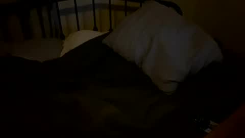 BeachyMILF online show from 5, 10, 2025