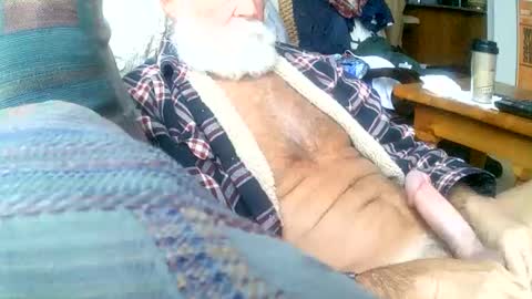 Snapshot of beardbushy chatting on 3, 2, 2025 beardbushy online show from 3, 2, 2025