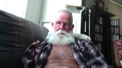 Snapshot of beardbushy chatting on 23, 9, 2025 beardbushy online show from 23, 9, 2025