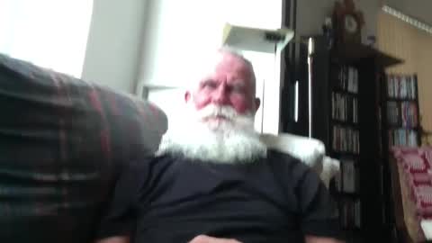 Snapshot of beardbushy chatting on 27, 9, 2025 beardbushy online show from 27, 9, 2025