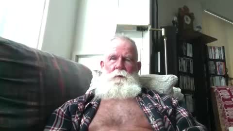 Snapshot of beardbushy chatting on 23, 10, 2025 beardbushy online show from 23, 10, 2025