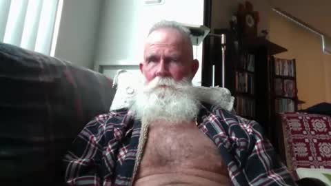 Snapshot of beardbushy chatting on 3, 11, 2025 beardbushy online show from 3, 11, 2025