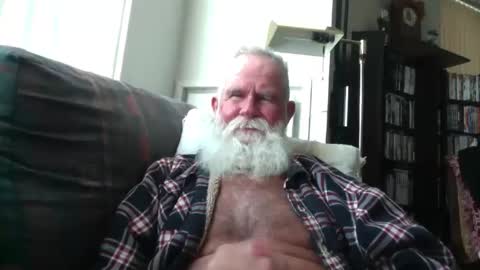 Snapshot of beardbushy chatting on 20, 11, 2025 beardbushy online show from 20, 11, 2025
