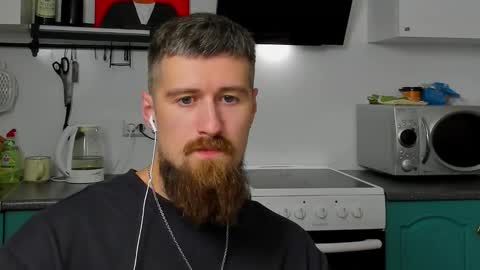 Snapshot of bearded_legend chatting on 10, 9, 2025 Zeus online show from 10, 9, 2025