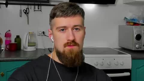 Snapshot of bearded_legend chatting on 15, 11, 2025 Zeus online show from 15, 11, 2025