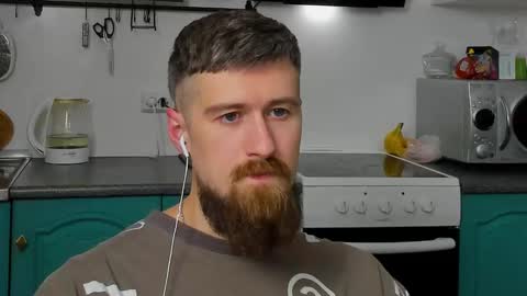 Snapshot of bearded_legend chatting on 21, 11, 2025 Zeus online show from 21, 11, 2025