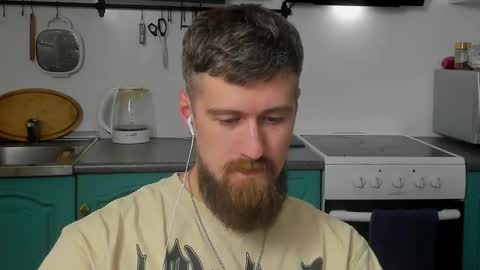 Snapshot of bearded_legend chatting on 25, 11, 2025 Zeus online show from 25, 11, 2025