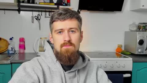 Snapshot of bearded_legend chatting on 30, 11, 2025 Zeus online show from 30, 11, 2025