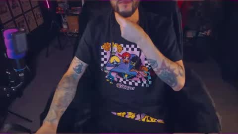 Snapshot of beastbxy chatting on 11, 9, 2025 beast bxy online show from 11, 9, 2025