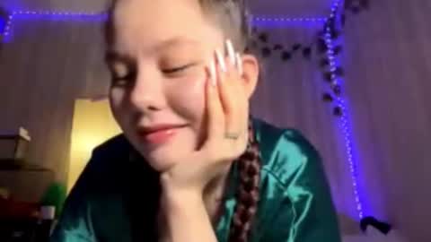 Bella online show from 22, 2, 2026